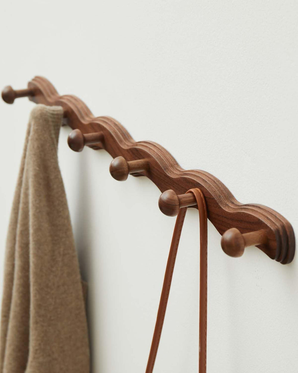 Wood Coat Rack Wall Mount - Walnut Coats Hook Hanger Wall-Mounted, Wave-Shape...