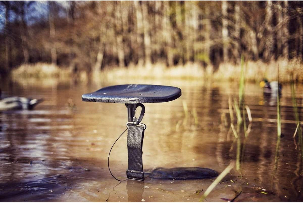 MOJO Decoys Mud Seat, Padded Camo Folding Chair