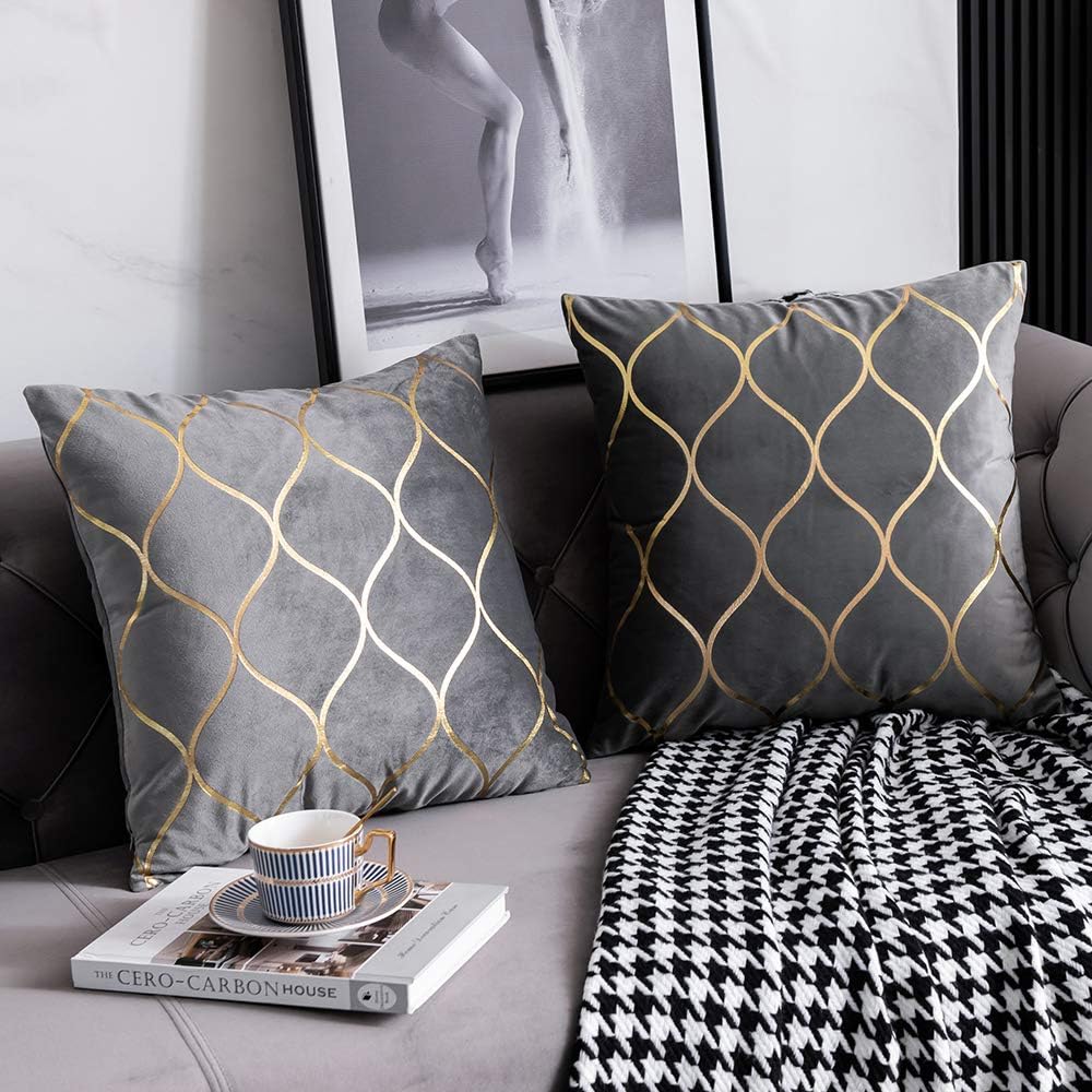 DEZENE Gold Velvet Throw Pillow Covers: 2 Pack 24x24 Inch Square Decorative P...