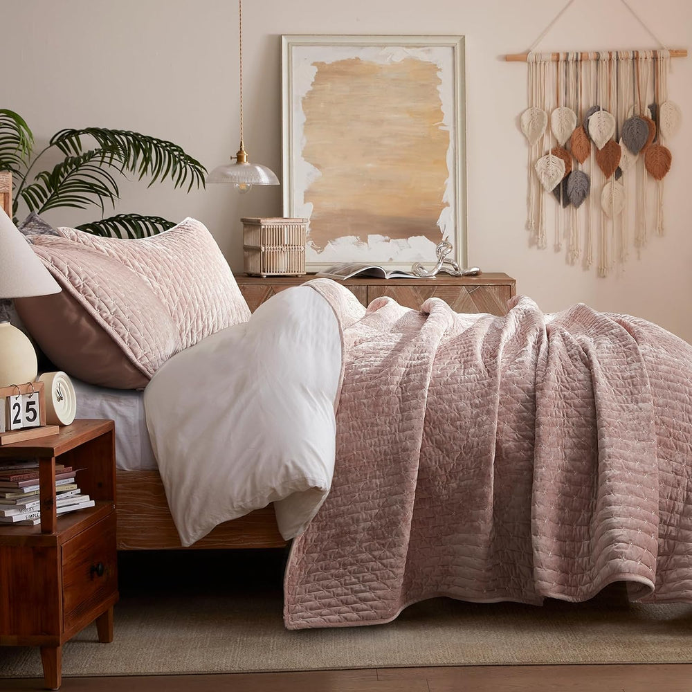 LEAONME Velvet Quilt California King Size 118''x106'', Lightw...