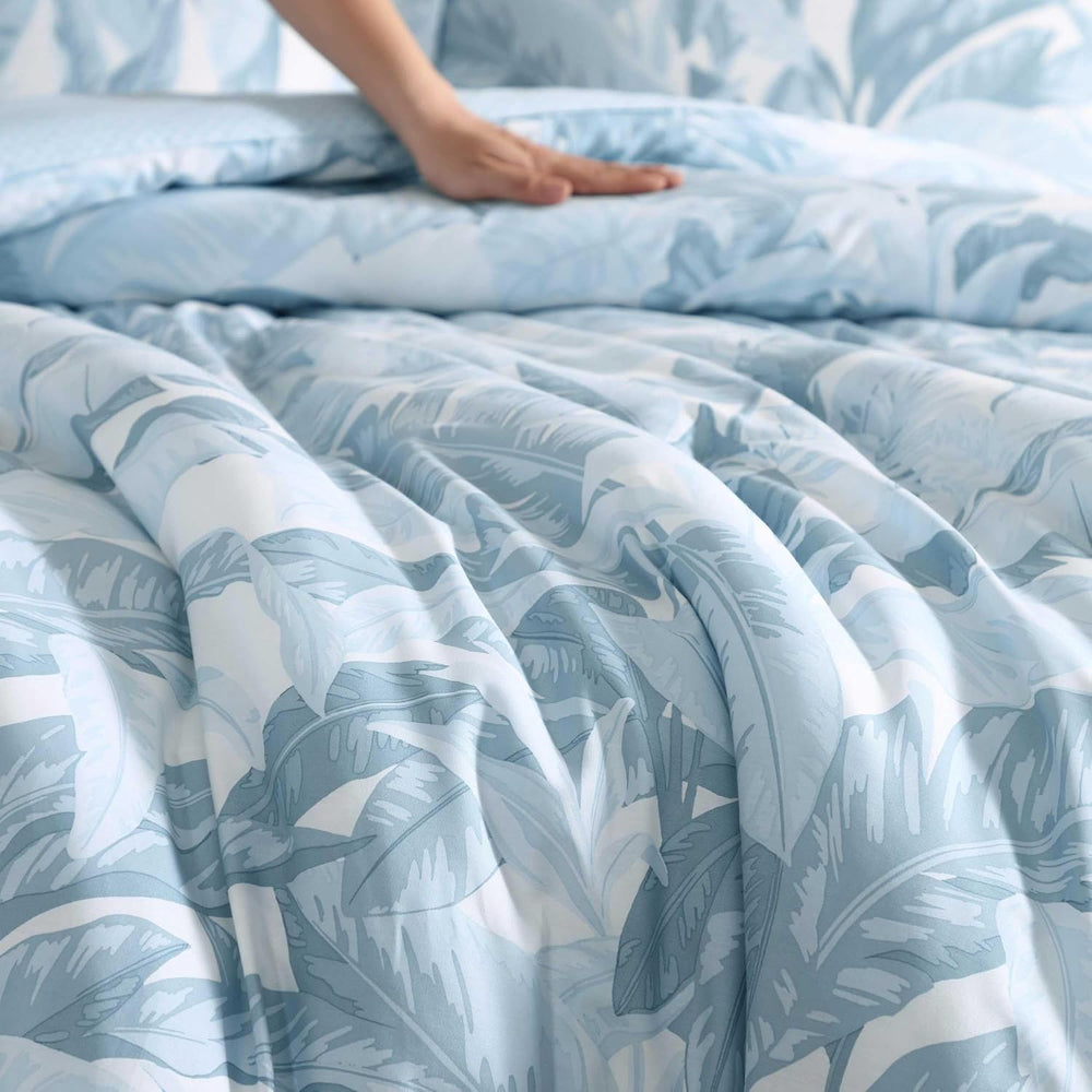 Tommy Bahama - Queen Comforter Set with Shams & Bonus Throw Pillows