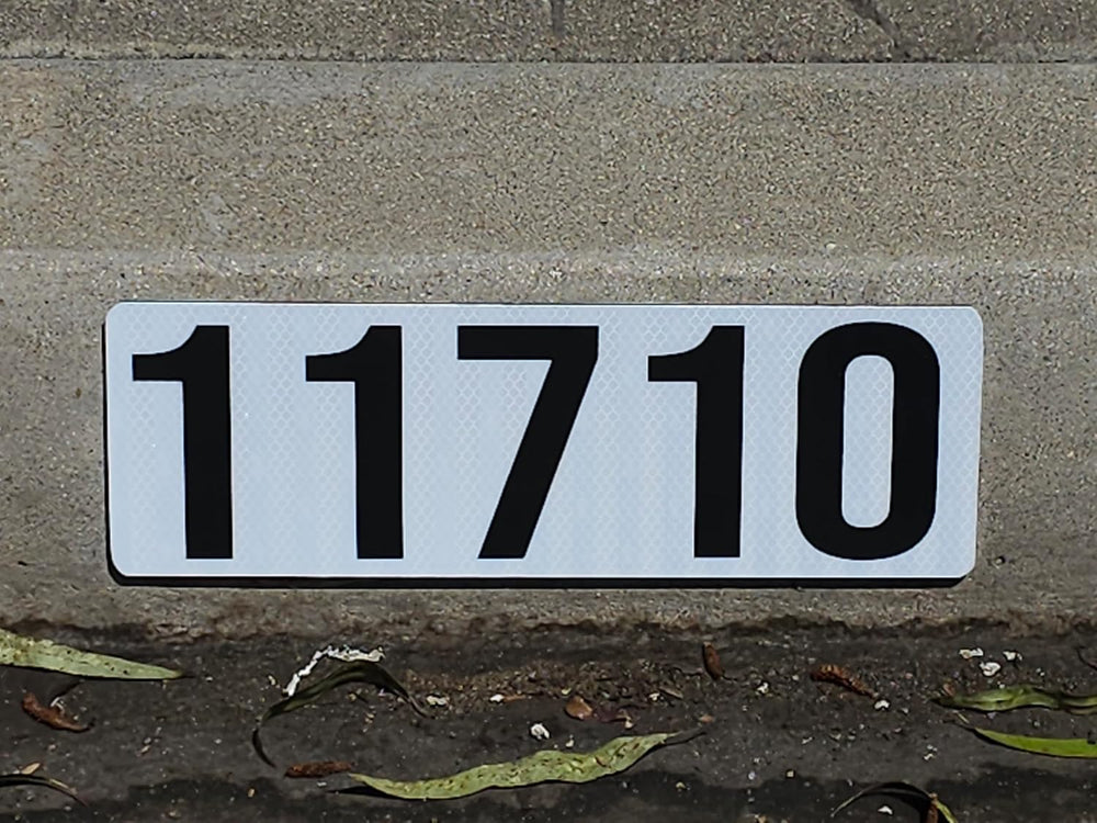Reflective Curb Address Sign with 4 Inch Numbers