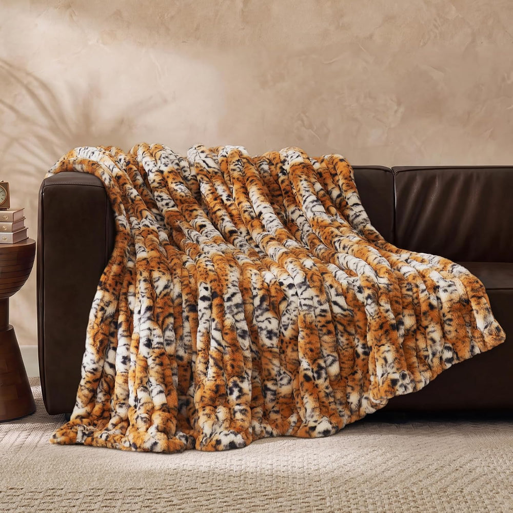 Dream Valley Double-Sided Faux Rabbit Fur Throw Blanket,Tiger Print,60"x...