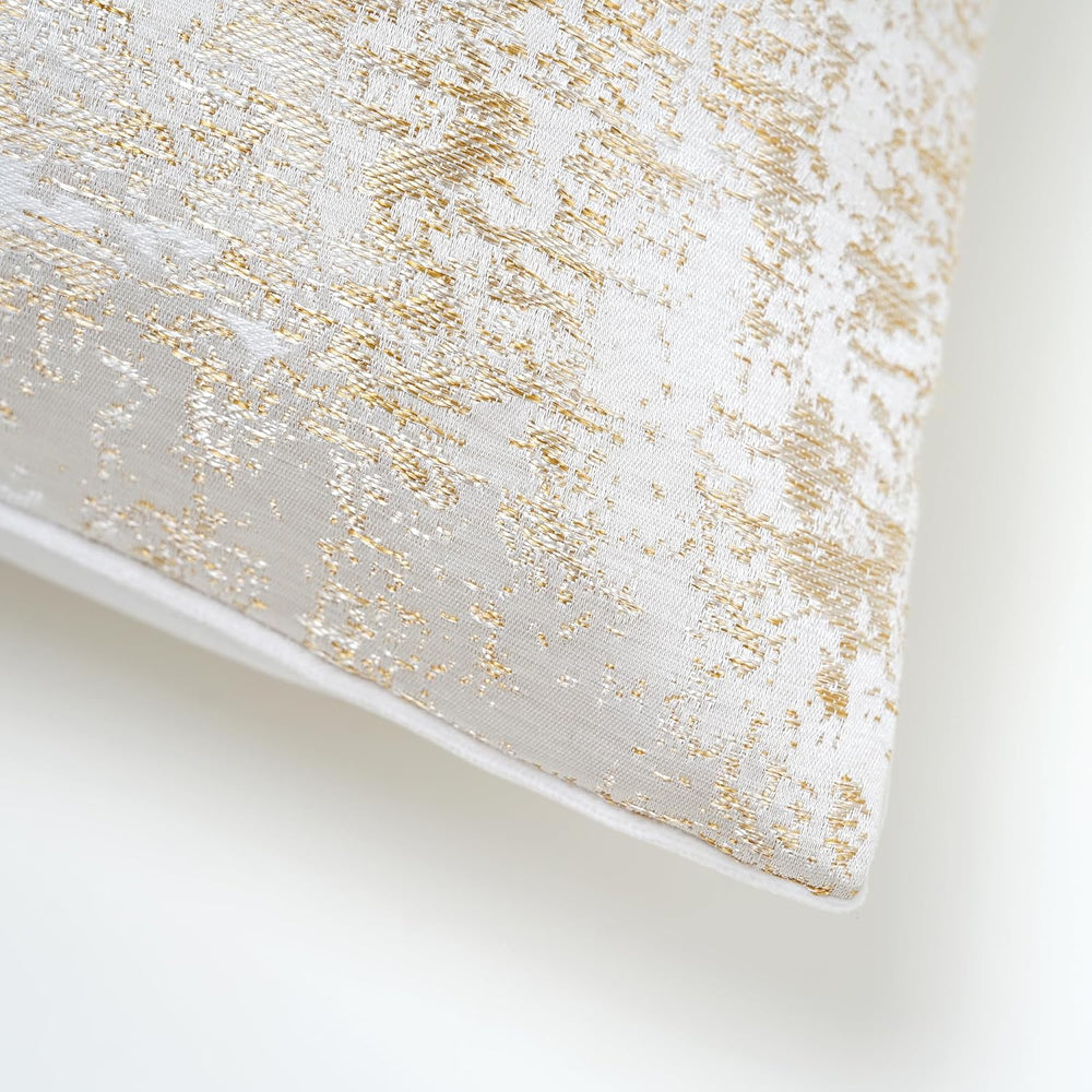 THE-TINOART Pack of 2 Textured Beige and Metallic Gold Jacquard Throw Pillow ...
