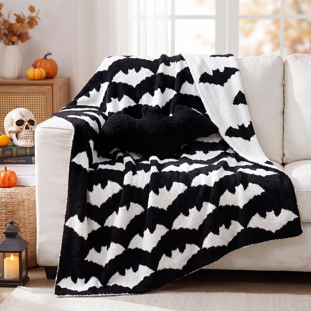 Halloween Bat Throw Blanket and Pillow Set, 50 x 60 Inch