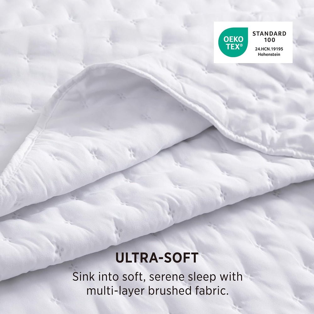 Bedsure King Quilt - Lightweight Comforter King Size for Summer, Bright White...