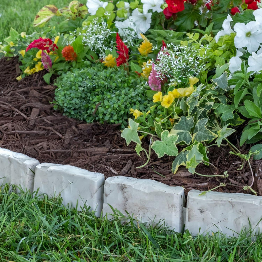 EasyFlex No-Dig Landscape Edging with Anchoring Spikes, 2.7 in Tall Decorativ...
