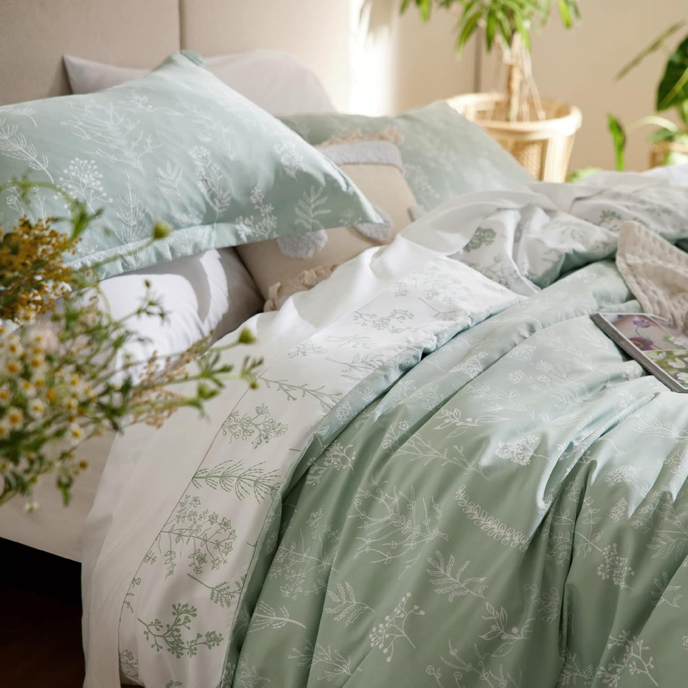 Bedsure Floral Comforter Set Cute Bedding Set King Reversible Sage Green