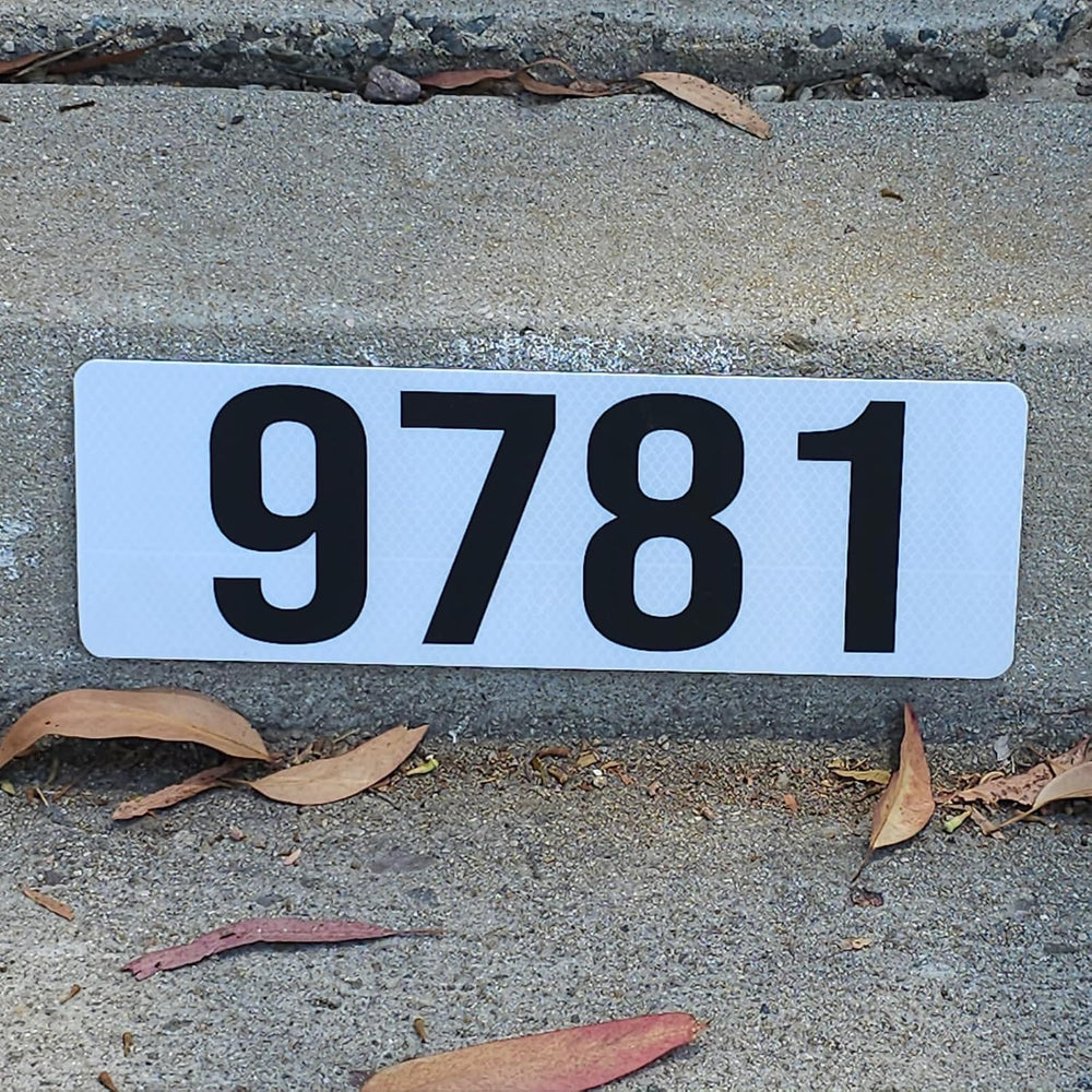 Reflective Curb Address Sign with 4 Inch Numbers
