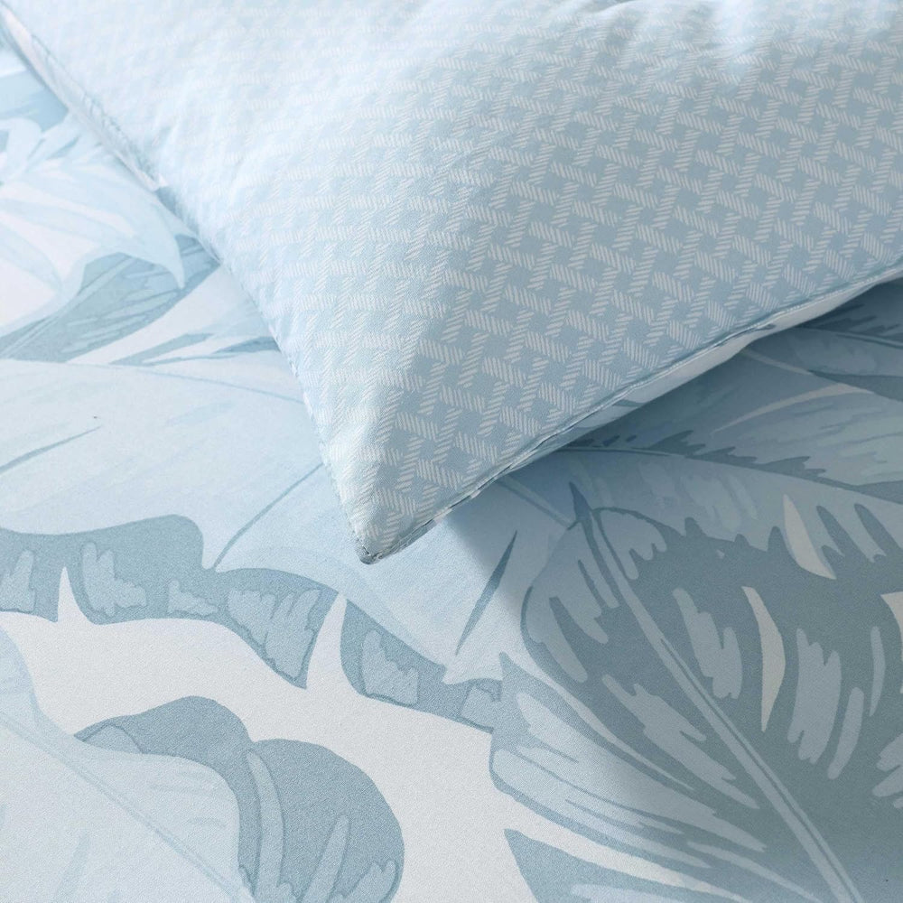Tommy Bahama - Queen Comforter Set with Shams & Bonus Throw Pillows