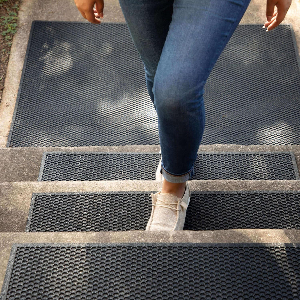 Mohawk Home Indoor Outdoor 4 Pack (0' 9" x 2' 11" Stairtrea...