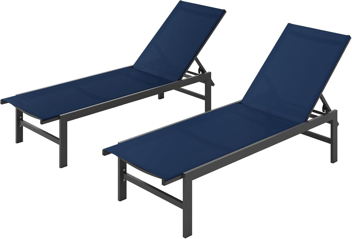 vexwalx pool lounge chairs set of 2, aluminum shown in use