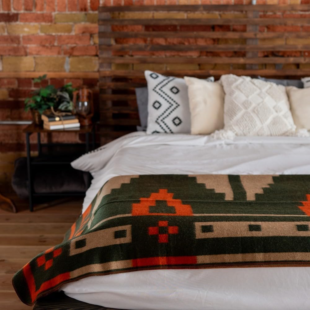 Arcturus Rainier Wool Blanket, for Home or Camping, Lone Pine, Twin