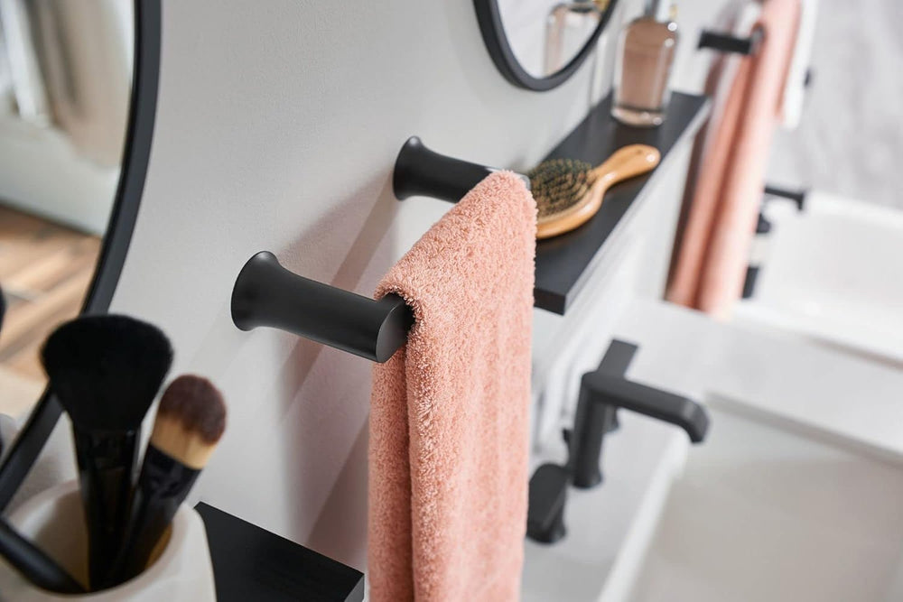 Moen Genta LX Towel Bar, Matte Black, 6.8-Inch, BH3886BL