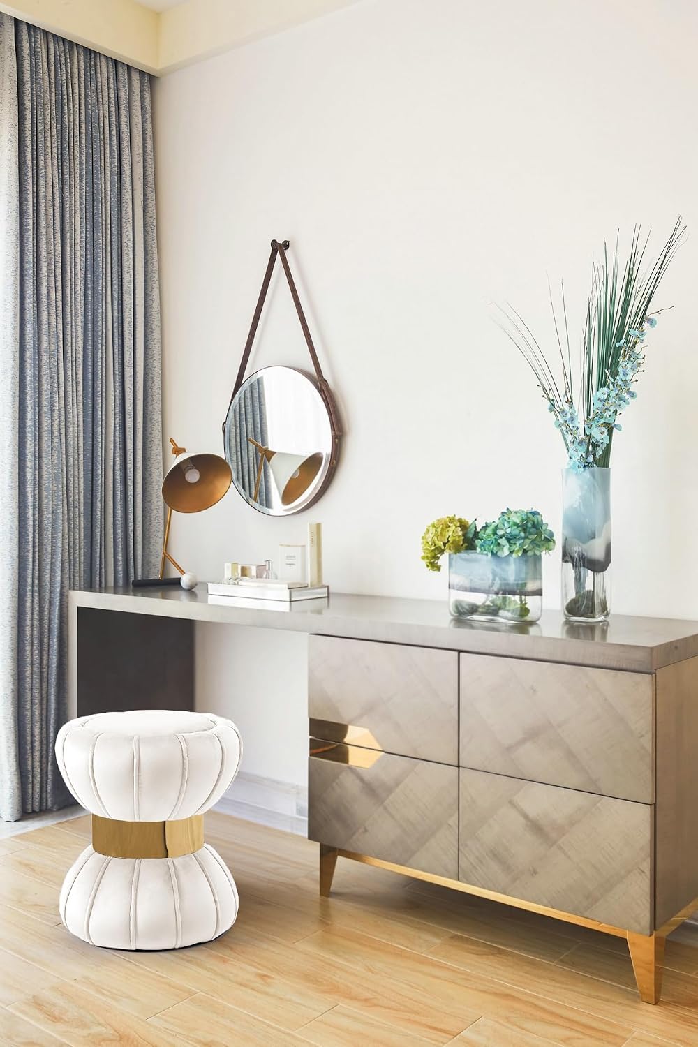 Meridian Furniture Vino Collection Modern | Contemporary Velvet Upholstered H...