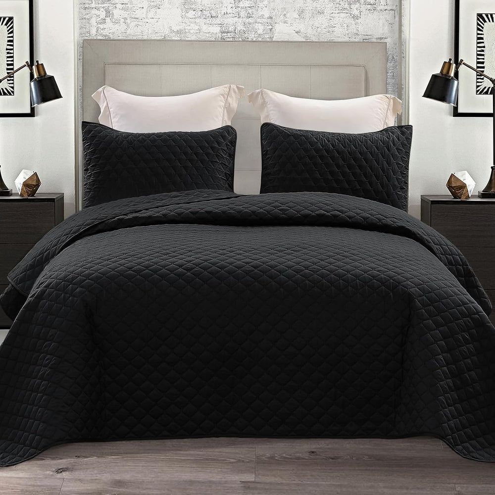 Exclusivo Mezcla Reversible King Size Quilt Bedding Set, Black