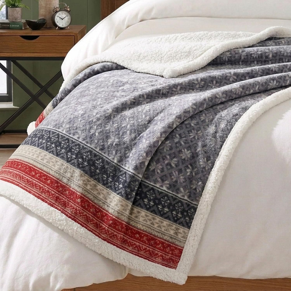 Eddie Bauer - Sherpa Reverse Throw Blanket for Bed or Couch, 50 x 70
