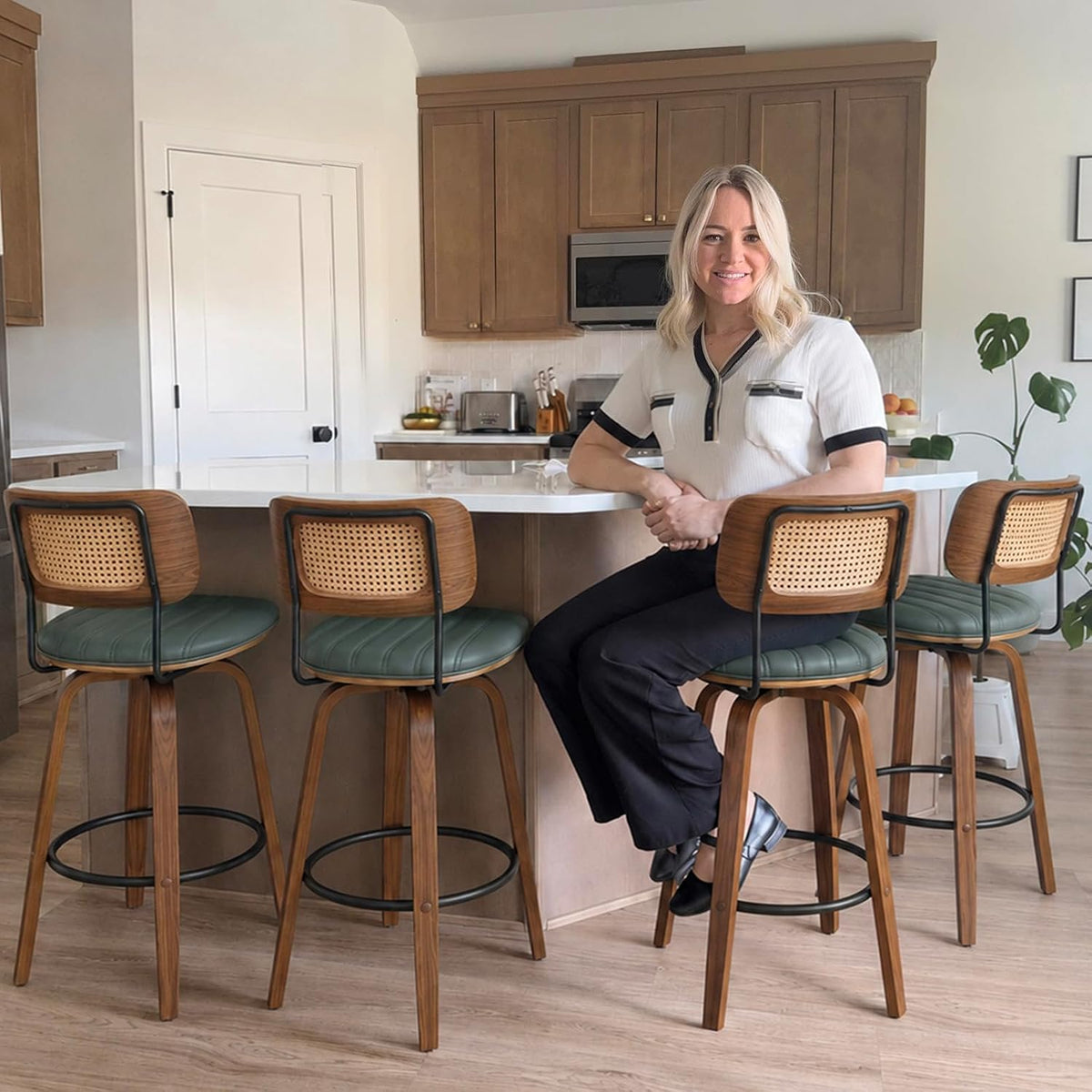 Bar Height Bar Stools, Rattan Swivel Bar Stools with Walnut Craftsmanship