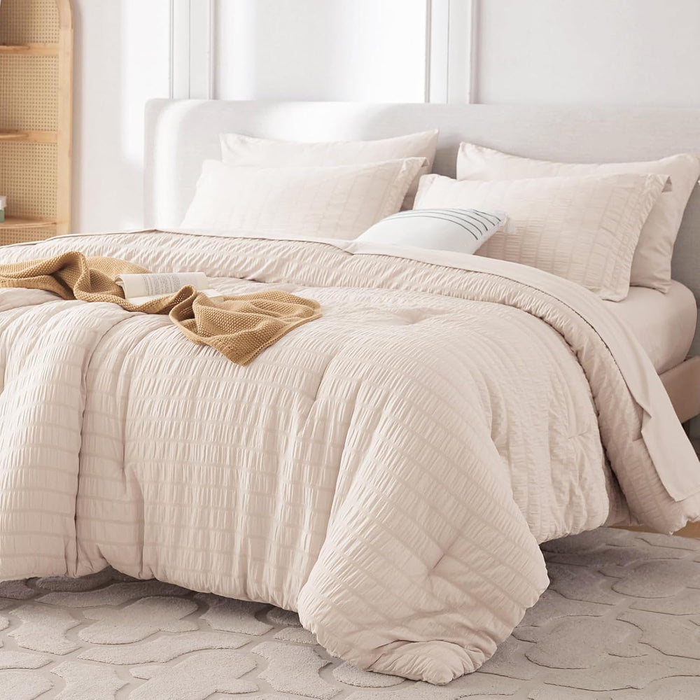 MUXHOMO King Comforter Set 7 Pieces, Seersucker Bed in a Bag, Beige