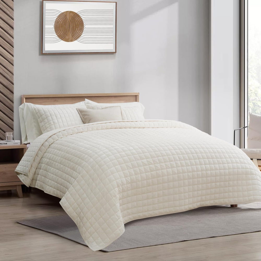 RECYCO Channel Box Stitch Velvet Quilt Set, King Size, Cream White