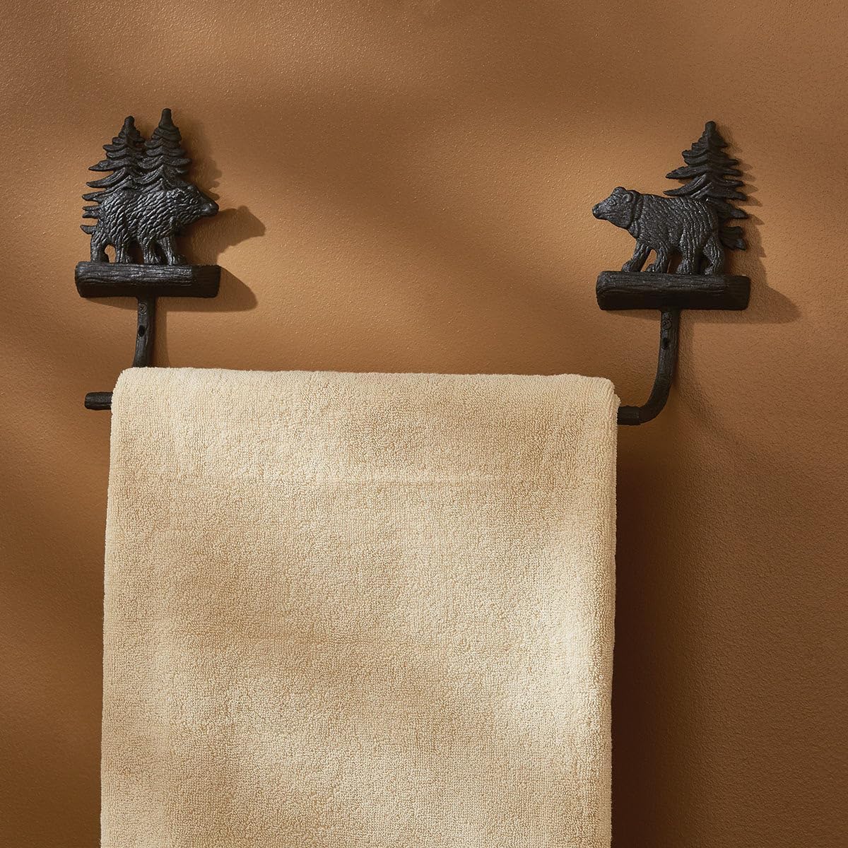 BLACK FOREST DECOR Walk Black Bear 16 Inch Towel Bar 19" Wx3.5 Dx8.5 H