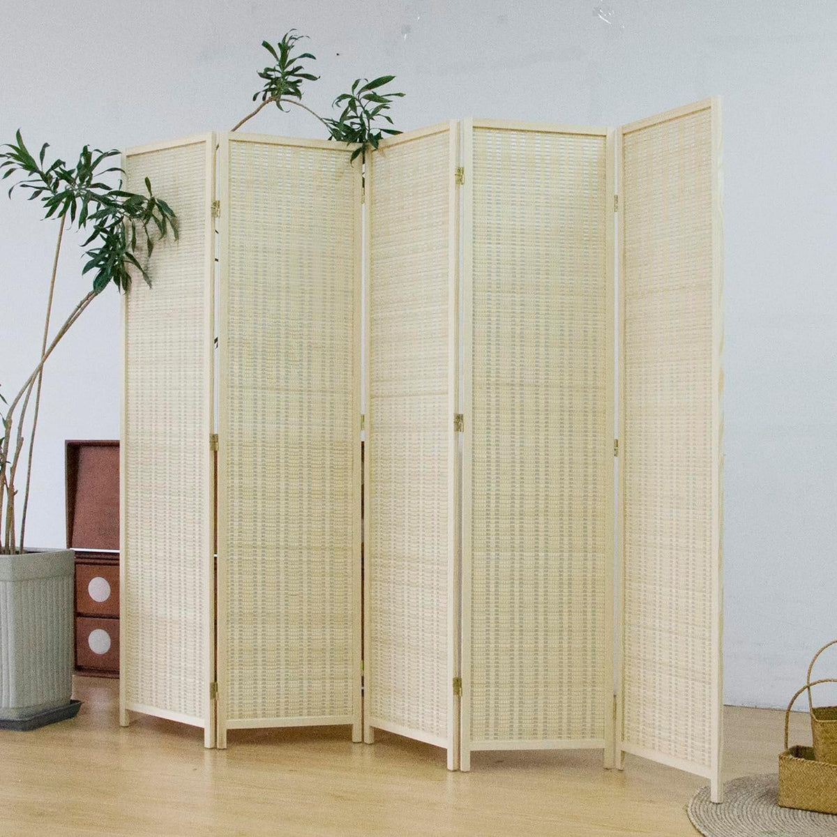 Furnnylane 5 Panel Bamboo Room Divider – 5.6 ft Tall Folding Privacy Screen, Natural Beige Freestanding Room Partition Wall for Home Office (67" x 76.75", 5-Panel)