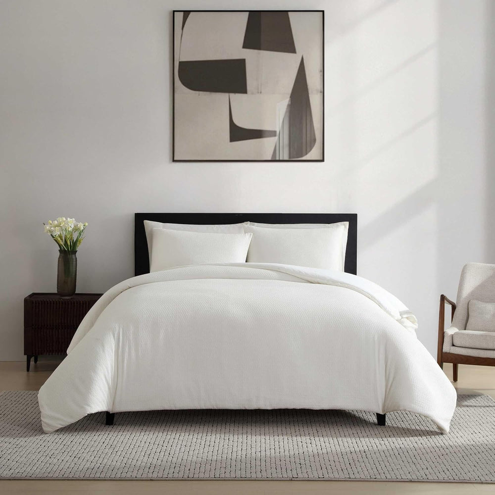Vera Wang - Queen Size Comforter Set with Matching Shams