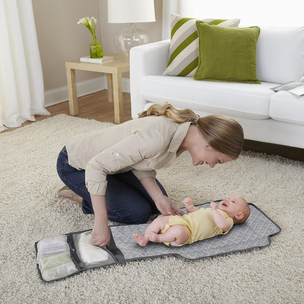 Graco Pack and Play Change 'n Carry Playard with Portable Changing Statio...