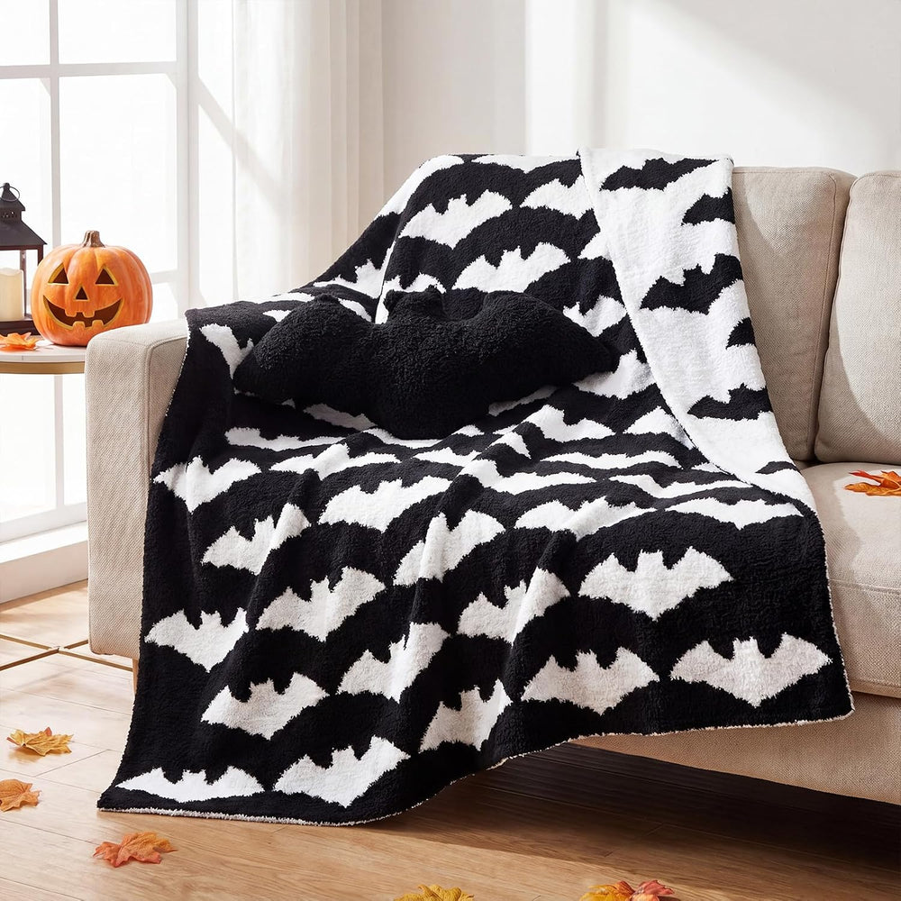 Halloween Bat Throw Blanket and Pillow Set, 50 x 60 Inch