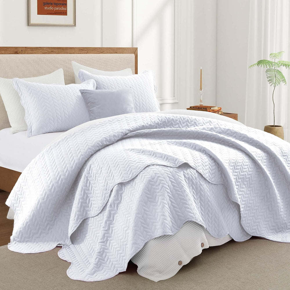 IR Imperial Rooms King Quilt White Leaf 8 Pack for Hotel Guest Bedroom