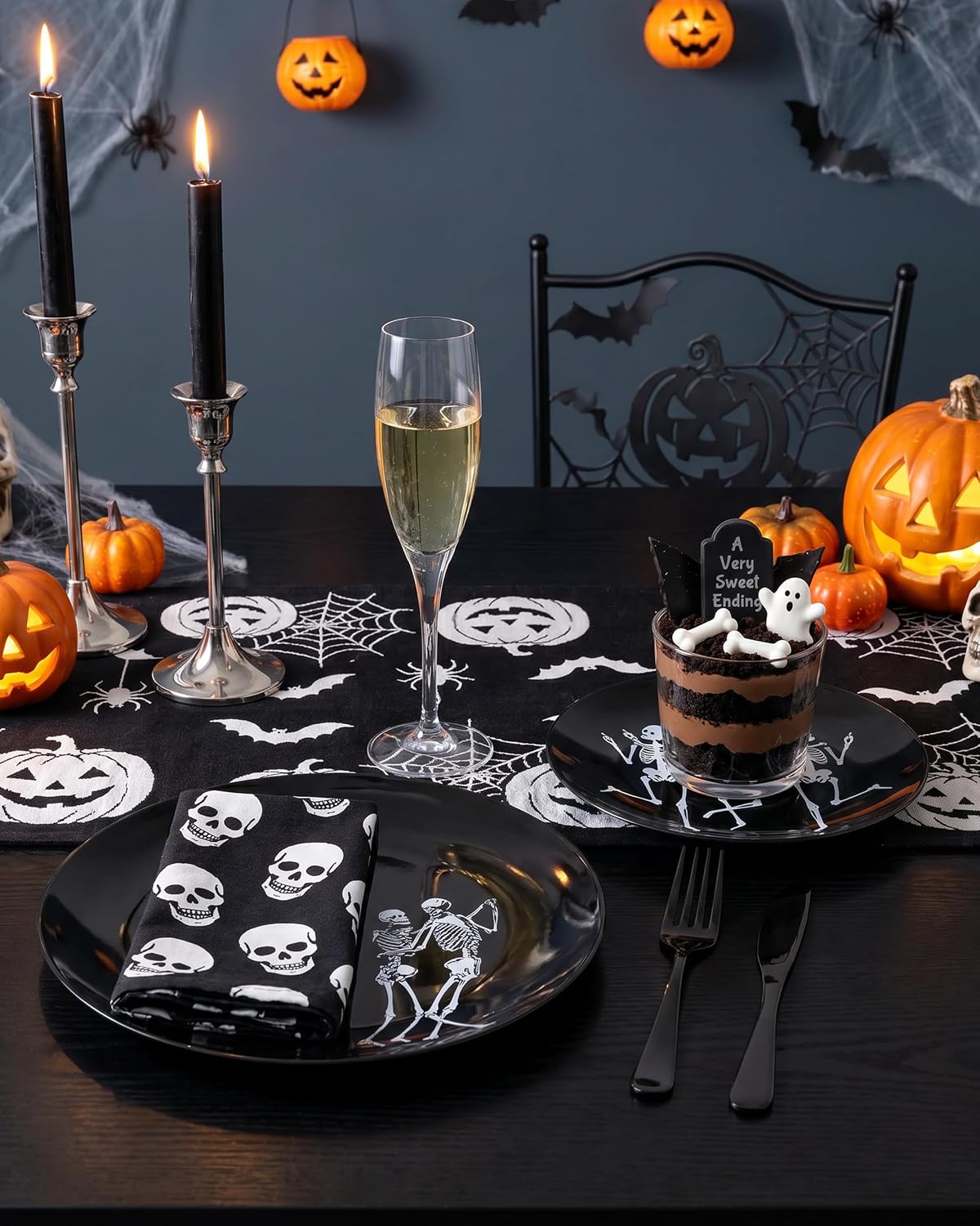Hioasis 125 Pcs Halloween Plates for Party