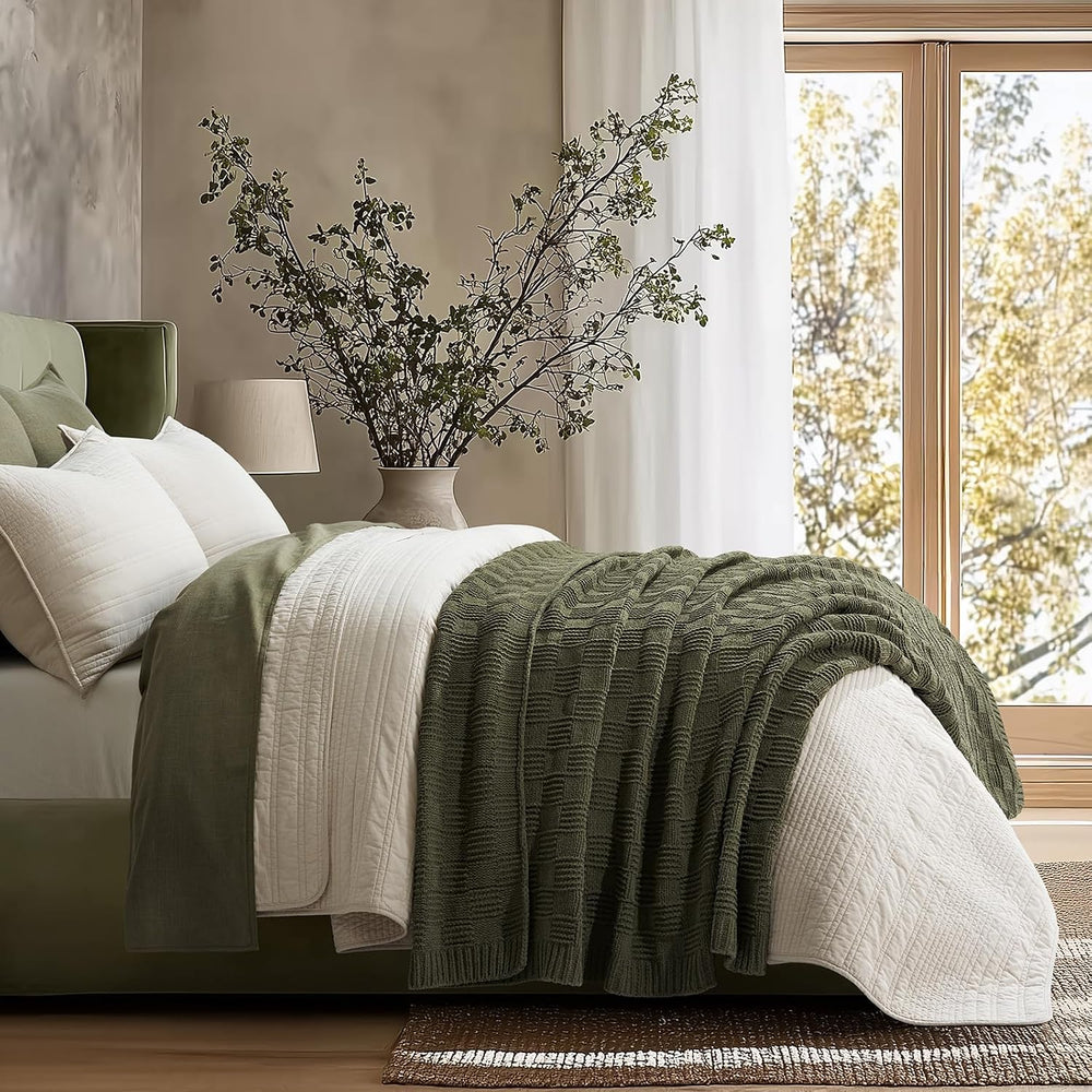EVERGRACEHOME Modern Checkered Chenille Throw Blanket, 50x60, Olive Green
