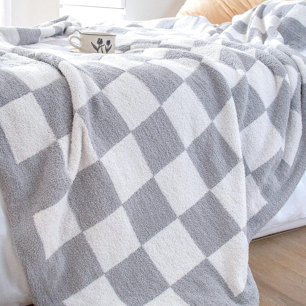 SeaRoomy Fuzzy Checkered Throw Blanket for Couch,Light Grey 51"X63"