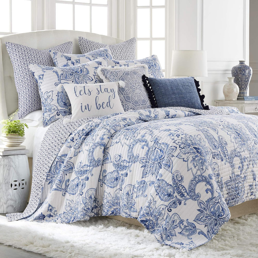 Levtex Home - Bennett - Decorative Pillow (18 x 18in.) - Medallion - Blue and...