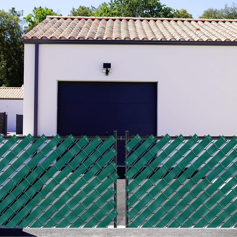 302 Pcs Chain Link Fence Privacy Slats with Fasteners, Green